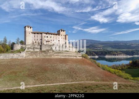 Cles castle on the shores of the lake of Santa Giustina, Val di Non valley, Trentino, Italy Stock Photo