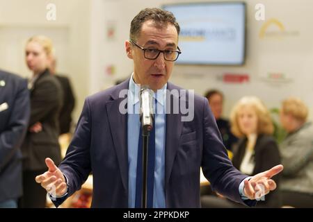Round Tour FRUIT LOGISTICA 2023 Cem Ã–zdemir, Federal Minister of Food and Agriculture. Stock Photo