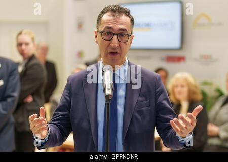 Round Tour FRUIT LOGISTICA 2023 Cem Ã–zdemir, Federal Minister of Food and Agriculture. Stock Photo