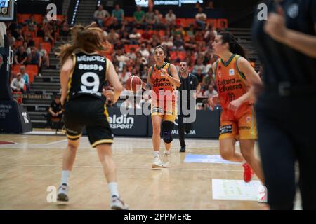 Valencia, Spain. 23rd Apr, 2023. Cristina Ouvina of Valencia Basket in action during the Play off quarterfinals of Liga Endesa at Pavilion Fuente de San Luis.Valencia Basket 77:35 Movistar Estudiantes Credit: SOPA Images Limited/Alamy Live News Stock Photo