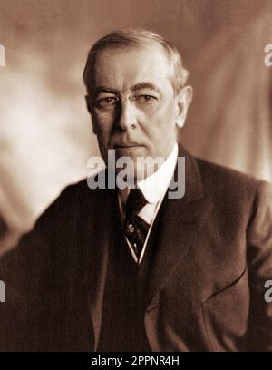 Woodrow Wilson (1856-1924). Portrait of the 28th President of the USA, Thomas Woodrow Wilson, by Harris and Ewing, c. 1912 Stock Photo