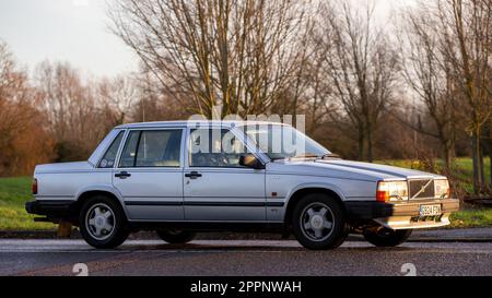 Stony Stratford, Bucks, UK, Jan 1st 2023. 1989 silver Volvo 700 series classic car Stock Photo