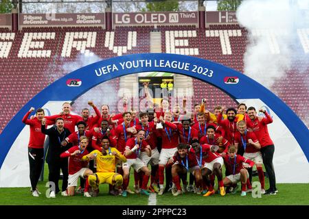 AZ goleia Hajduk e conquista troféu da Youth League, UEFA Youth League