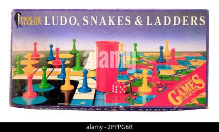 House Martin - Ludo, Snakes & Ladders vintage box of board games Stock Photo