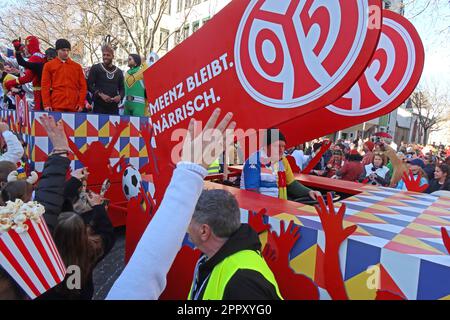 FSV Mainz 05 players float at the Fastnacht carnival 2023, Mainz Remains Foolish, city centre, Rhineland-Palatinate, Germany Stock Photo