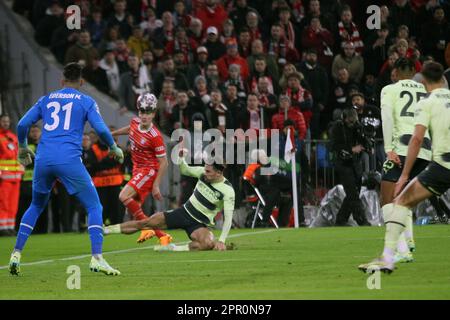 MUNICH, GERMANY - APRIL 19: # 31 EDERSON, kepper, 5 Benjamin Pavard of FcBayern, vs #10 Jack GREASLISH during the UEFA Champions League quarterfinal second leg Football match between FC Bayern Muenchen and Manchester City at Allianz Arena on April 19, 2023 in Munich, Germany. Picture & copyright by Arthur THILL/ATP images (THILL Arthur/ATP/SPP) Credit: SPP Sport Press Photo. /Alamy Live News Stock Photo