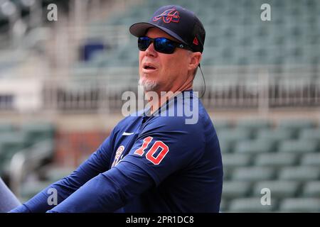 Atlanta Braves hitting consultant Chipper Jones (10) watches