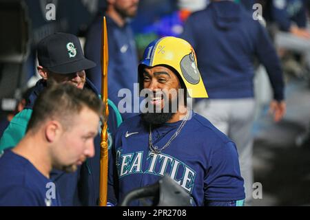 PHILADELPHIA, PA - APRIL 25: Seattle Mariners Outfield Teoscar Hernandez  (35) wears the Vader Swelmet and home run trident after hitting a home run  during the game between the Seattle Mariners and