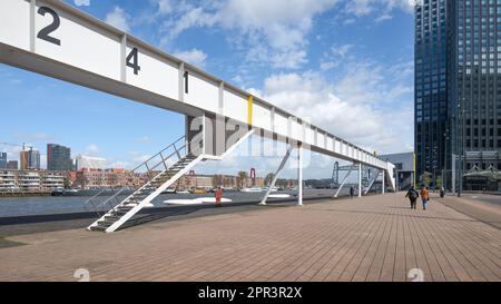 Rotterdam, Netherlands - Bridgewatcher's House and quayside development at Kop van Zuid by Bolles Wilson Stock Photo