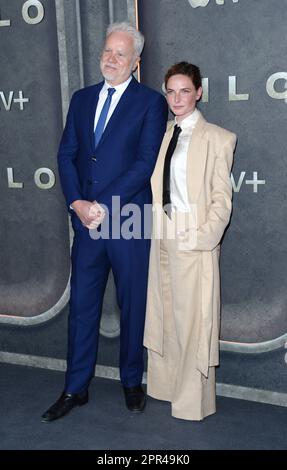 TIM ROBBINS in SILO (2023), directed by DAVID SEMEL and MORTEN TYLDUM