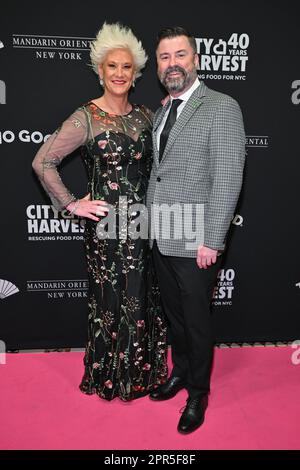Anne Burrell And Stuart Claxton Stock Photo - Alamy