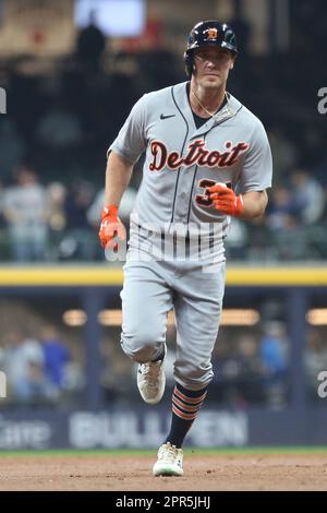 MILWAUKEE, WI - APRIL 25: Detroit Tigers right fielder Matt