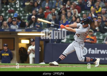 MILWAUKEE, WI - APRIL 25: Detroit Tigers right fielder Matt