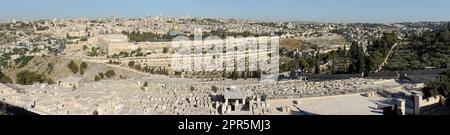 Panorama of old Jerusalem, Mount of Olives and Kidron Valley Stock Photo