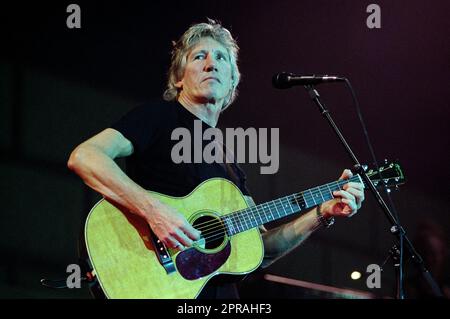 Milan Italy 2002-05-10 : Roger Waters during live concert at Forum Assago Stock Photo