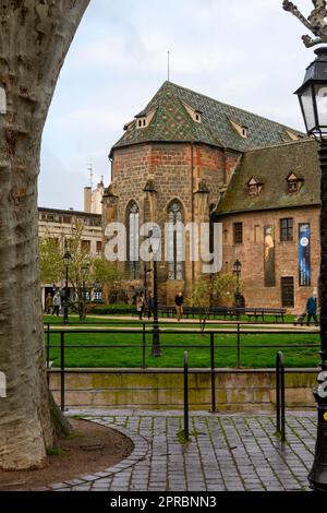 The Unterlinden Museum (Muse Unterlinden, in Strasbourg, France. The museum, housed in a 13th-century Dominican religious sisters' convent and a 1906 Stock Photo