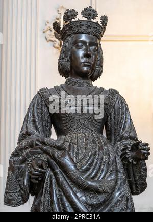 Elizabeth of Hungary bronze statue at the Hofkirche museum in Innsbruck for Emperor Maximilian I. Stock Photo