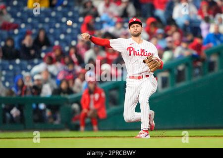 Former Philadelphia Phillies Shortstop Signed By Seattle Mariners