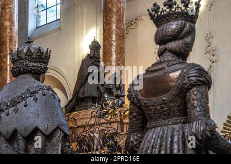 Bronze statues flank the the cenotaph of Maximilian I at the Hofkirche in Innsbruck Austria Stock Photo