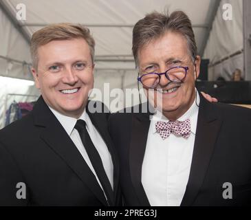Aled Jones and Tim Wonnacott at a charity event in East Sussex Stock Photo