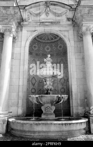 The niche fountain made of shell limestone at the Bavarian National Museum on the corner of Prinzregentenstraße and Lerchenfeldstraße in Munich-Lehel Stock Photo