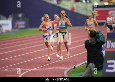 Sharlene Mawdsley participating in the 4x400 meters relay of the