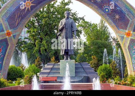 DUSHANBE, TAJIKISTAN - JULY 28, 2022: The statue of Rudaki a Persian poet, singer and musician. Stock Photo