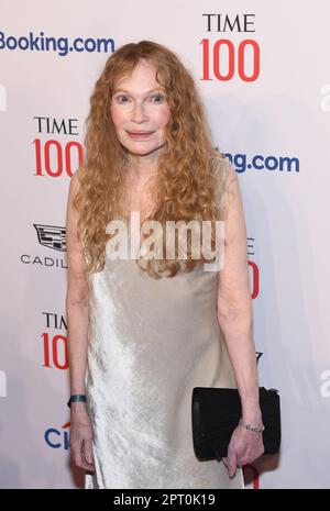 New York, USA. 26th Apr, 2023. Mia Farrow attends the 2023 Time100 Gala at Jazz at Lincoln Center on April 26, 2023 in New York City. Photo: Jeremy Smith/imageSPACE/Sipa USA Credit: Sipa USA/Alamy Live News Stock Photo
