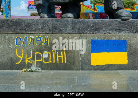 Maidan square paying tribute to fallen fighters in Kiev - Ukraine Stock Photo