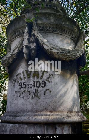 Private Road sign marked on a stone pillar by Orme Square, Bayswater, London for numbers 95 to 109. Stock Photo