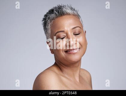 Glow, makeup and beauty of Indian woman for skincare, facial or wellness  treatment or dermatology, spa or cosmetics in studio. Girl, selfcare or  Stock Photo - Alamy