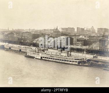 St. Louis, Missourri 1900s, St. Louis History, 1904, World Fair, Riverboat, Mississippi History, Paddleboat Stock Photo