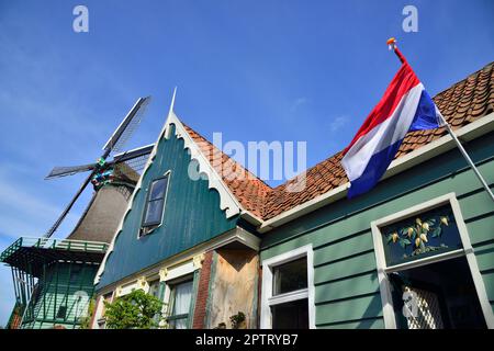 The Zaanse Schans houses seven museums — the Weavers House, the Cooperage, the Jisper House, Zaan Time Museum, Albert Heijn Museum Shop and the Bakery Stock Photo