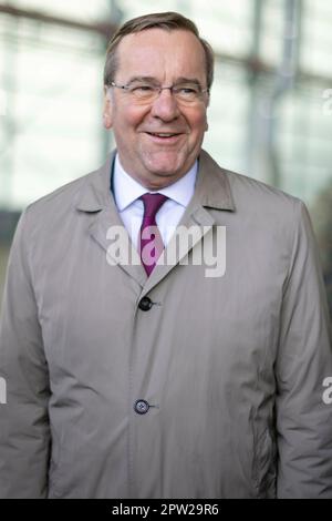 Wunstorf, Deutschland. 28th Apr, 2023. Appeal for returnees by the Sudan evacuation association - deployment of the Bundeswehr at the air base in Wunstorf. Federal Defense Minister Boris Pistorius, SPD, Credit: dpa/Alamy Live News Stock Photo