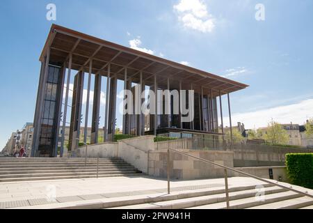 Modern building in Breche Gardens on a sunny day Stock Photo