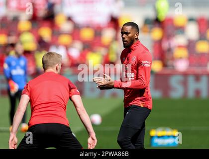 29th April 2023; Gtech Community Stadium, Brentford, London, England; Premier League Football, Brentford versus Nottingham Forest;  Ivan Toney of Brentford warming up Stock Photo