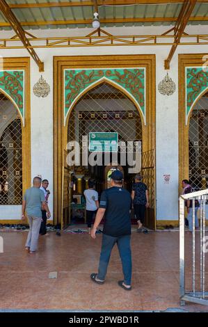 Manila Golden Mosque at the Triskelion Islamic Community, Manila, The ...