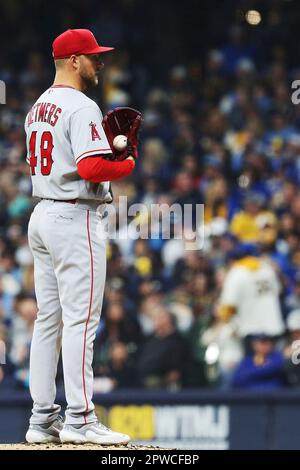 MILWAUKEE, WI - APRIL 29: Los Angeles Angels designated hitter Shohei  Ohtani (17) acknowledges the crowd during a game between the Milwaukee  Brewers and the Los Angeles Angels on April 29, 2023