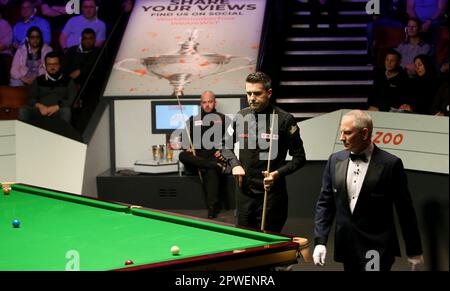 Sheffield, UK. 1st May 2023; The Crucible, Sheffield, England: 2023 Cazoo World  Snooker Championship Final; Luca Brecel in action versus Mark Selby Credit:  Action Plus Sports Images/Alamy Live News Stock Photo - Alamy