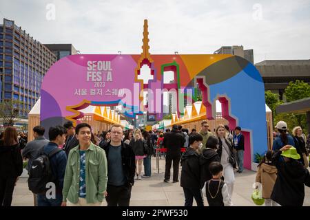 Seoul, South Korea. 30th Apr, 2023. Visitors are seen at the Gwanghwamun Square during the Seoul Festa 2023 in Seoul, South Korea, April 30, 2023. The eight-day Seoul Festa 2023 opened on Sunday featuring entertaining programs for both domestic and international tourists to 'feel the real Seoul.' Credit: Wang Yiliang/Xinhua/Alamy Live News Stock Photo
