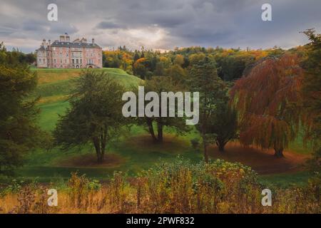 Stately home and manor Dalkeith Palace amongst autumn colours at Dalkeith Country Park a popular day trip from Edinburgh, Midlothian, Scotland. Stock Photo