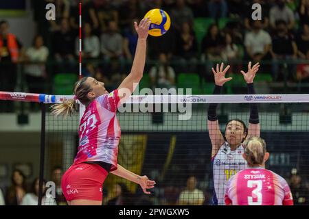 Attack of Jordan Larson (Vero Volley Milano) over the block Stock Photo ...