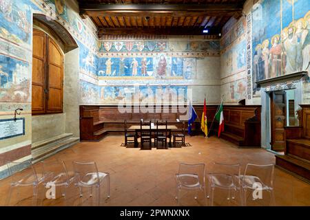 San Gimignano. Tuscany. Italy. Frescows in the Council room or Sala Dante in Palazzo Comunale by Azzo di Masetto Stock Photo