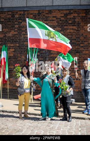 After the historic visit of Iran's Crown Prince, Reza Pahlavi, to Israel, a group of British Iranians favouring the monarchy gathered at the Israeli E Stock Photo