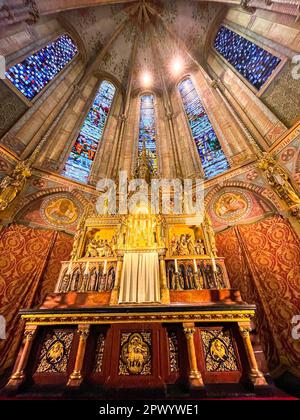 Delft, The Netherlands - October 15, 2021: The New Church of Delft or Nieuwe Kerk, a Protestant church in the city of Delft in the Netherlands. The bu Stock Photo