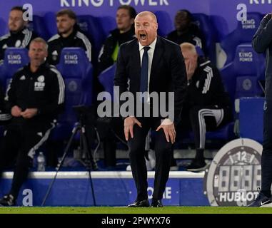Leicester, UK. 1st May, 2023. Sean Dyche manager of Everton shouts instructions during the Premier League match at the King Power Stadium, Leicester. Picture credit should read: Andrew Yates/Sportimage Credit: Sportimage Ltd/Alamy Live News Stock Photo