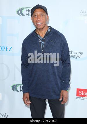 Toluca Lake, USA. 01st May, 2023. Jeffrey Osborne arrives at The 16th Annual George Lopez Celebrity Golf Classic held at The Lakeside Country Club in Toluca Lake, CA on Monday, May 1, 2023 . (Photo By Juan Pablo Rico/Sipa USA) Credit: Sipa USA/Alamy Live News Stock Photo