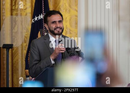 Washington, Vereinigte Staaten. 01st May, 2023. Imam Makhdoom Zia speaks during a reception celebrating Eid-al-Fitr the White House in Washington, DC, May 1, 2023. Credit: Chris Kleponis/CNP/dpa/Alamy Live News Stock Photo