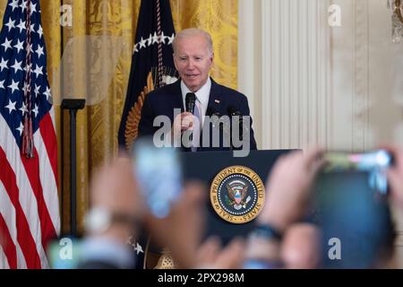 Washington, Vereinigte Staaten. 01st May, 2023. United States President Joe Biden hosts a reception celebrating Eid-al-Fitr the White House in Washington, DC, May 1, 2023. Credit: Chris Kleponis/CNP/dpa/Alamy Live News Stock Photo