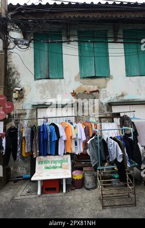 Walking through the historical neighborhood of Talat Noi in Bangkok, Thailand. Stock Photo